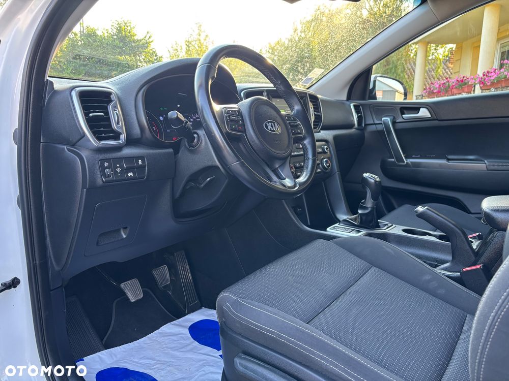 Kia Sportage 1.7 CRDI 2WD ISG Attract - 11