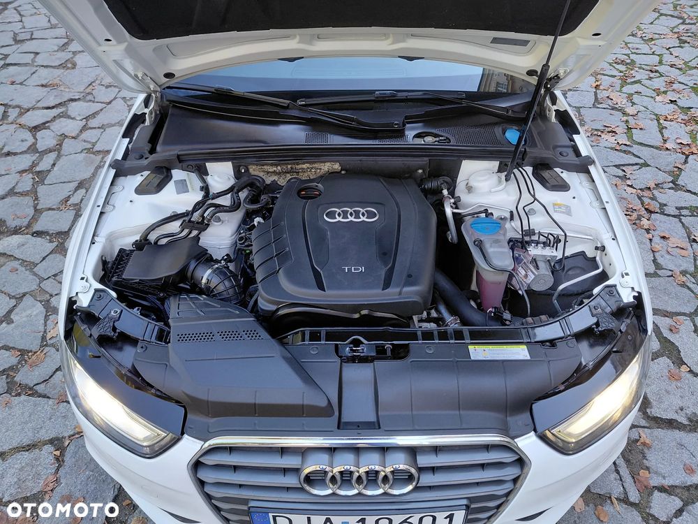 Audi A4 Avant 2.0 TDI DPF multitronic S line Sportpaket - 36