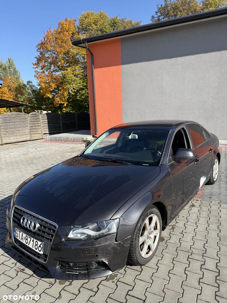 Audi A4 2008 photo 2