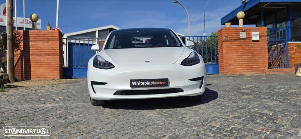 Tesla Model 3 2020 photo 2
