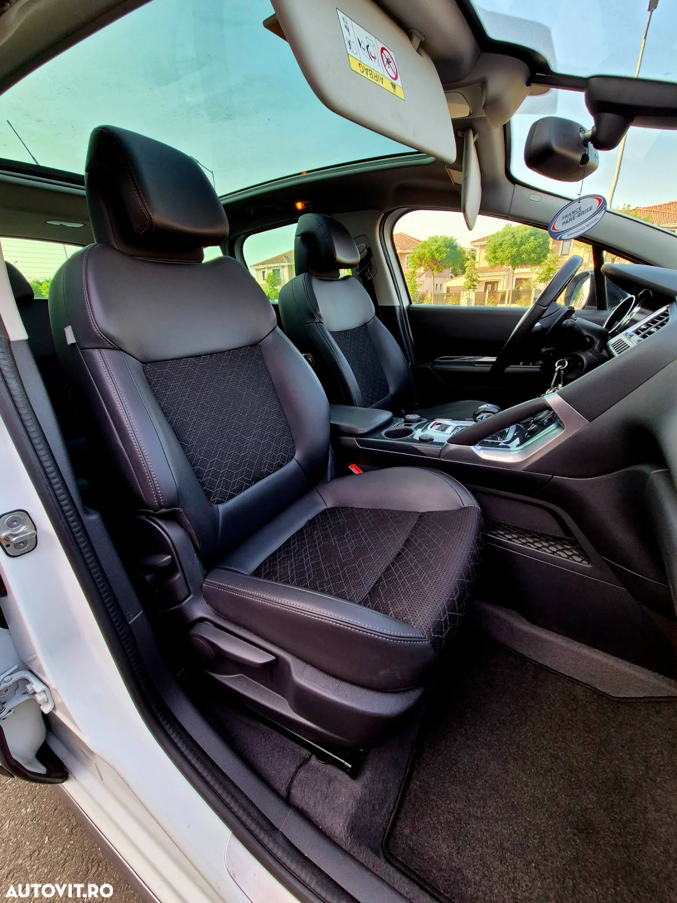 Peugeot 3008 Hybrid4 - 10