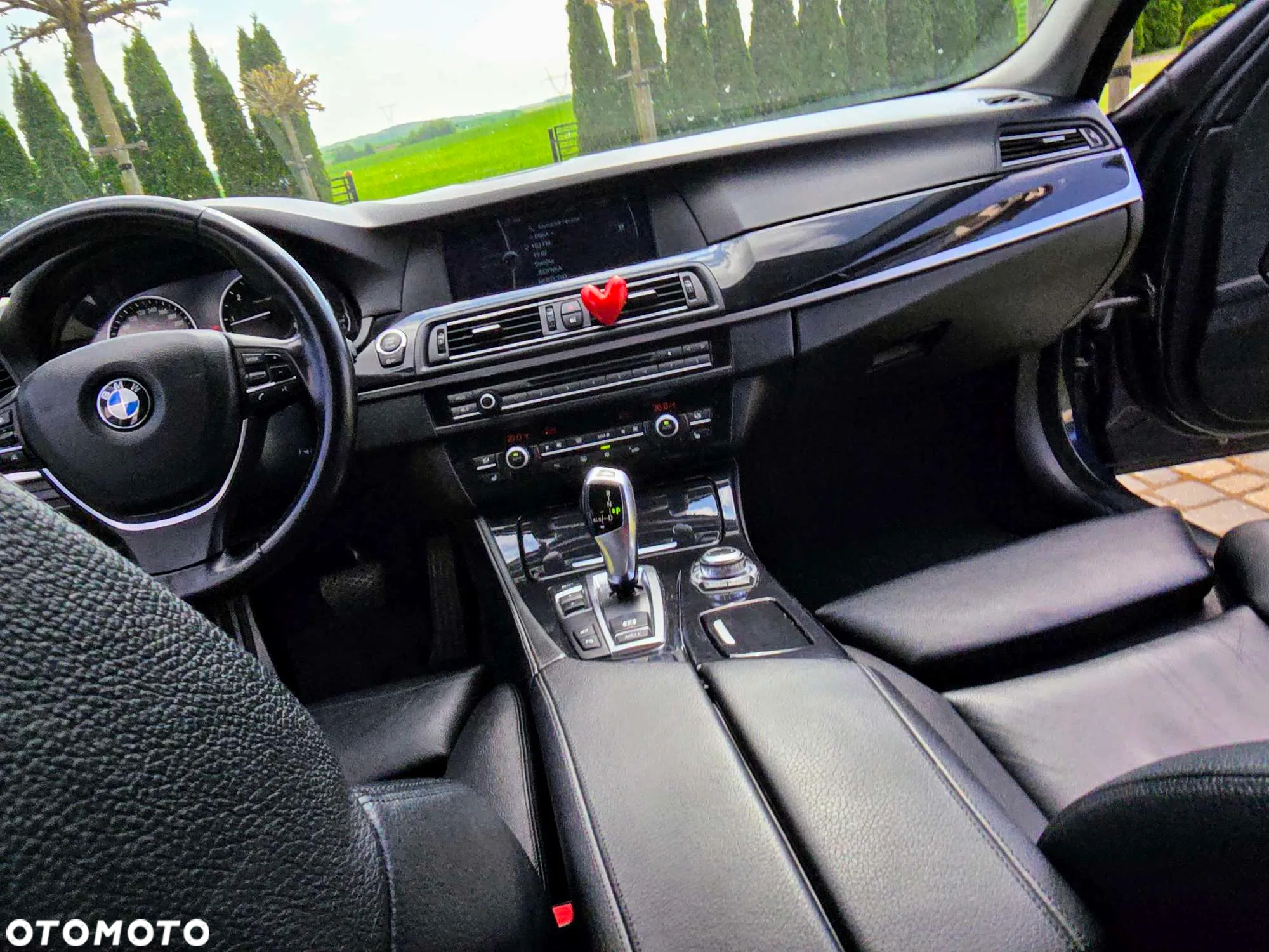 BMW Seria 5 520d Touring - 10