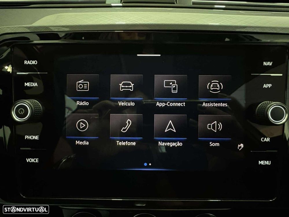 VW Passat Variant 1.6 TDI Confortline DSG - 19