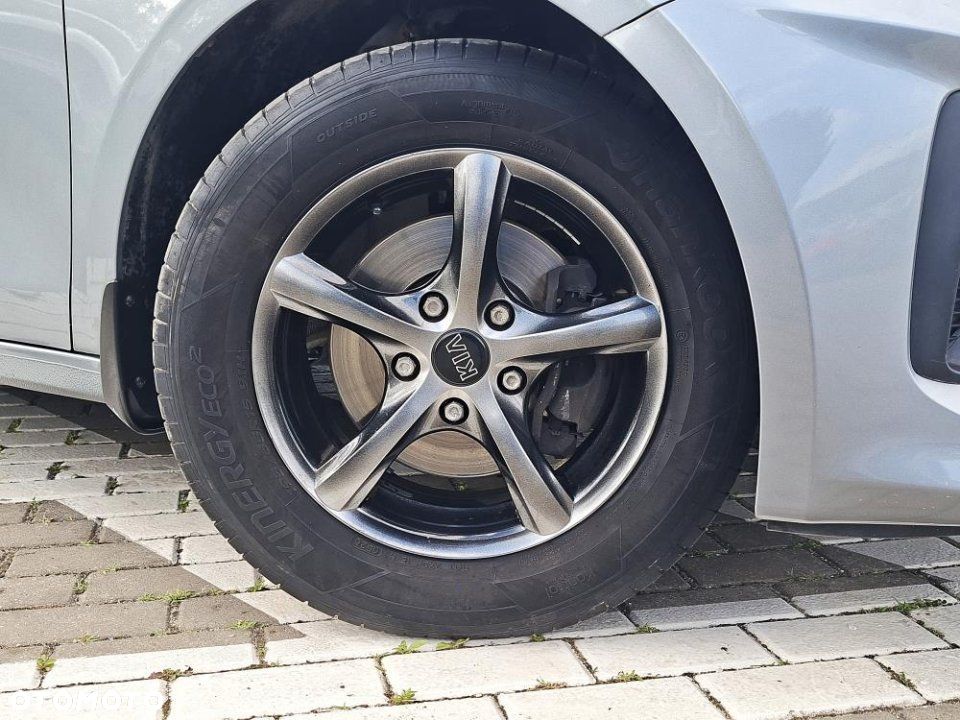Kia Ceed - 9