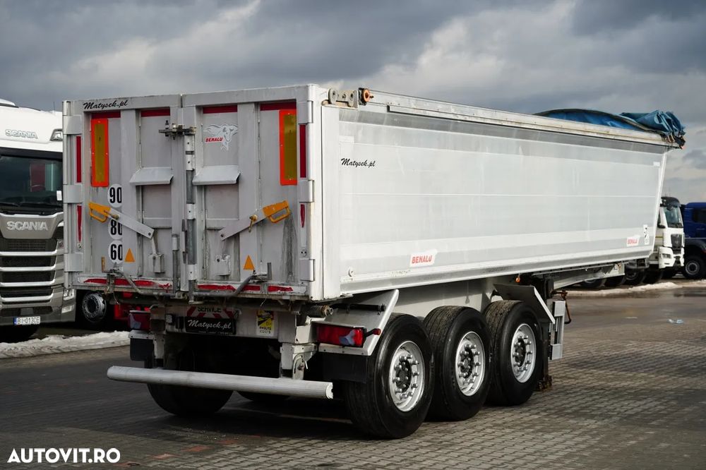 Benalu BENALU / 27 m3 / ALUMINIU / AXĂ RIDICATĂ / GREUTATE: 5.100 KG / PERDĂ ELECTRICĂ - 7