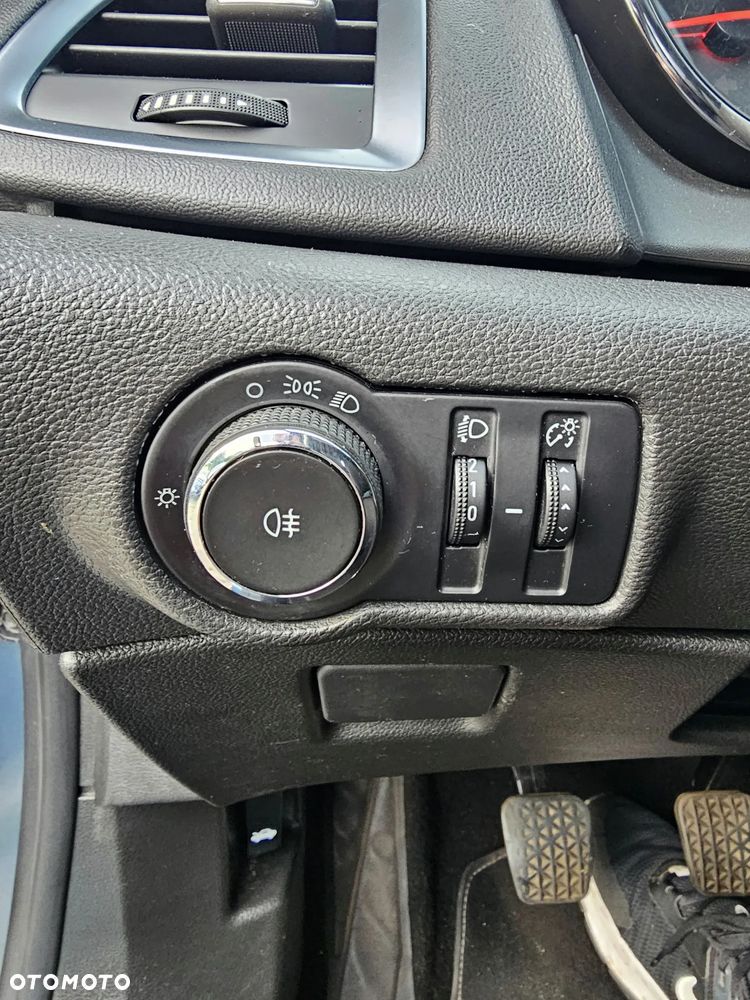Opel Astra - 27