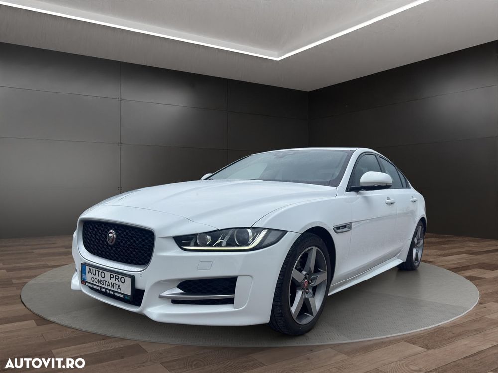 Jaguar XE 2.0 R-Sport - 1