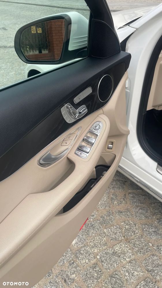 Mercedes-Benz Klasa C 300 7G-TRONIC - 9