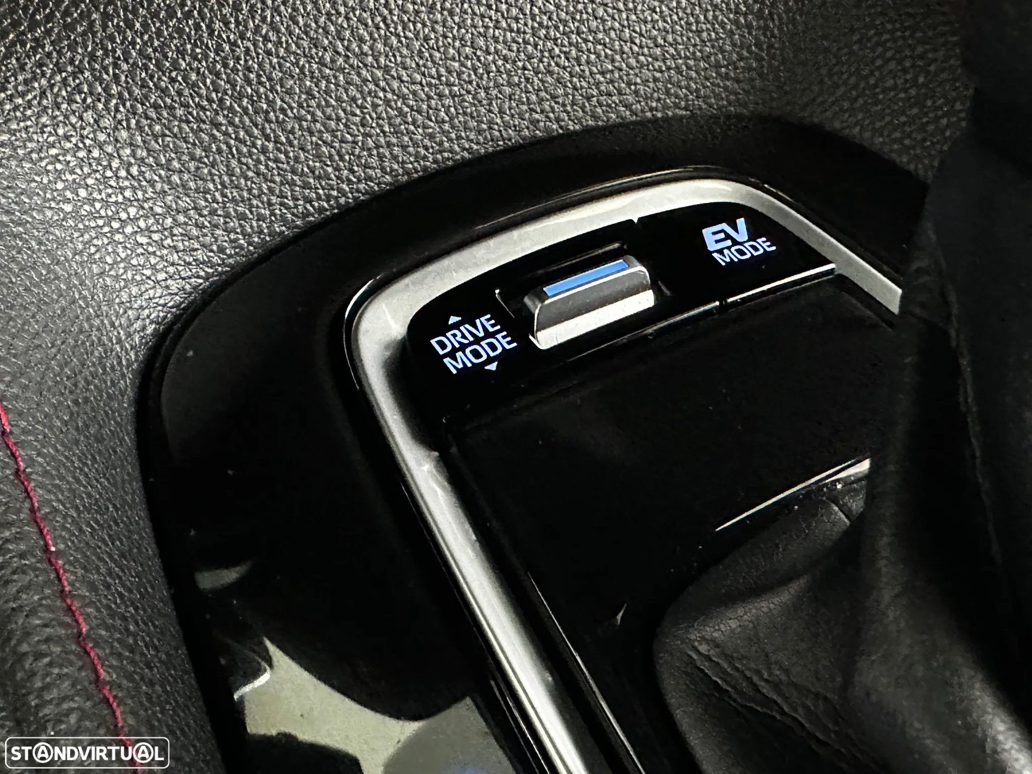 Toyota Corolla Touring Sports 1.8 Hybrid Exclusive - 32