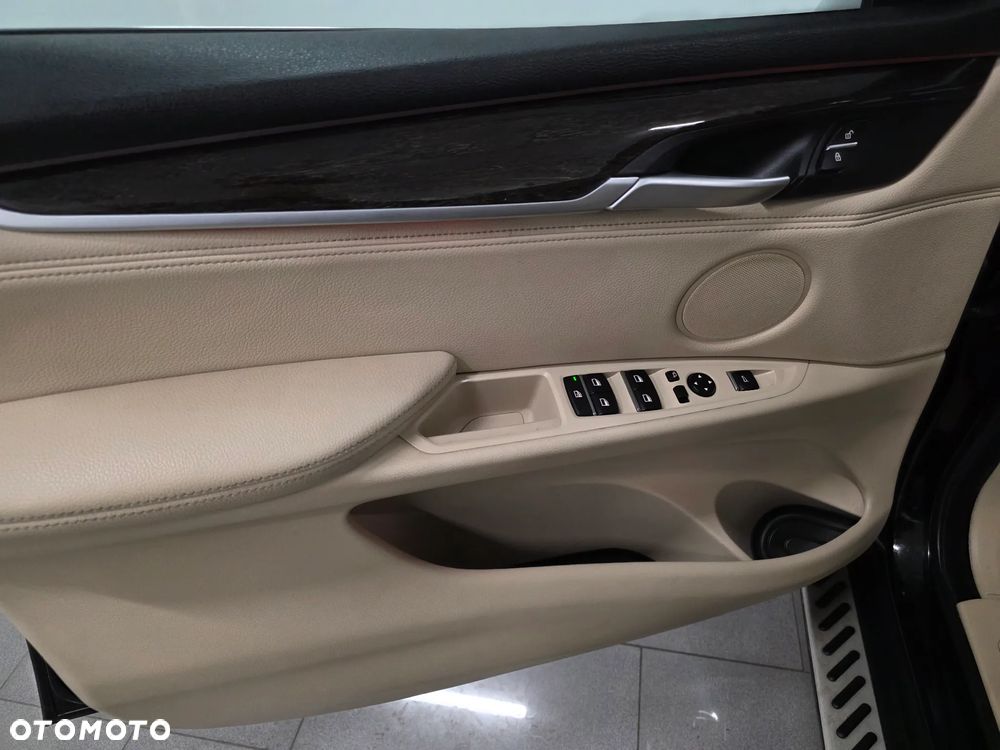 BMW X5 xDrive25d sport - 25