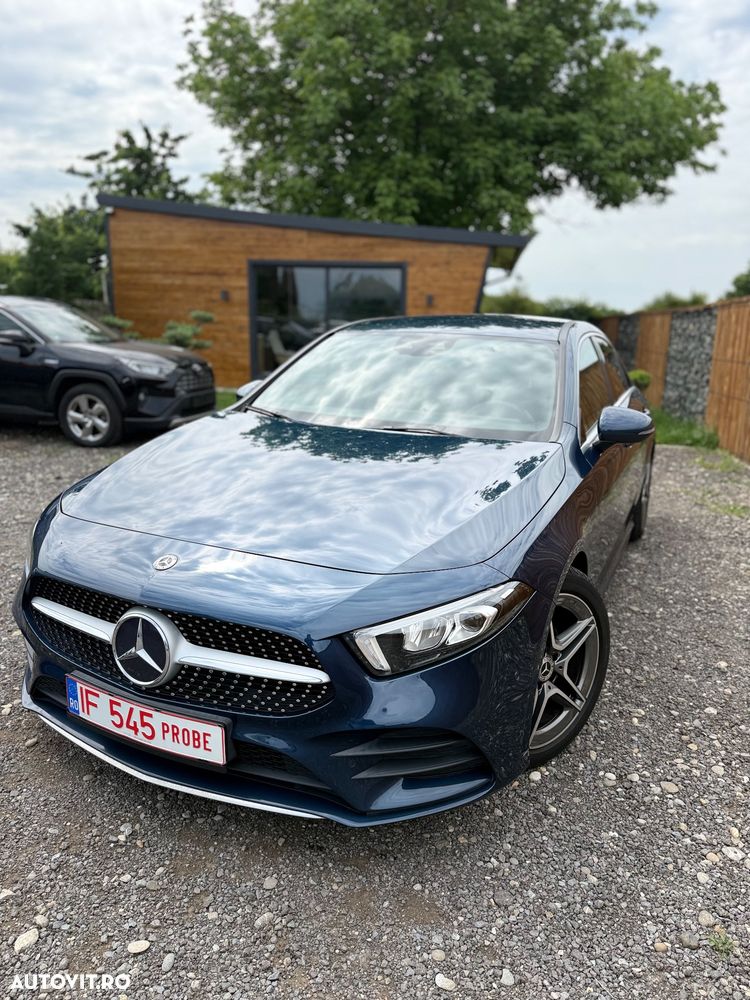 Mercedes-Benz A 180 Sedan 7G-DCT - 11