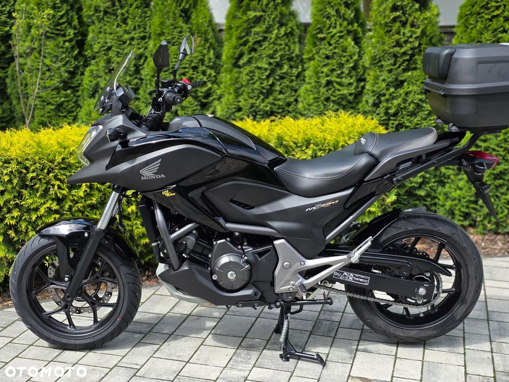 Honda NC - 22