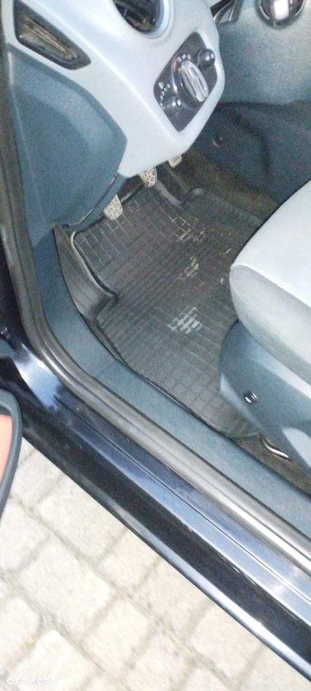 Ford Fiesta - 8