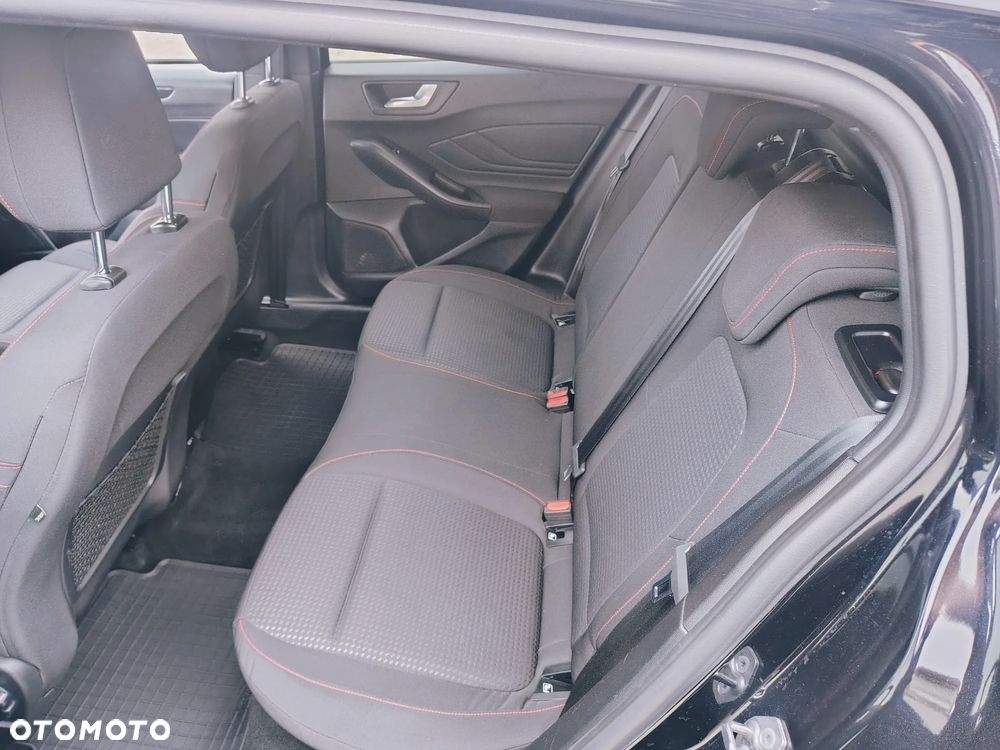 Ford Focus - 17