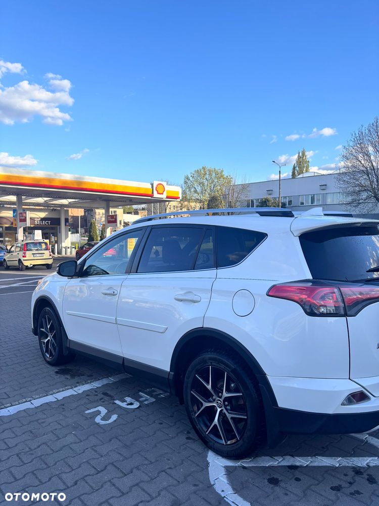 Toyota RAV4 - 2