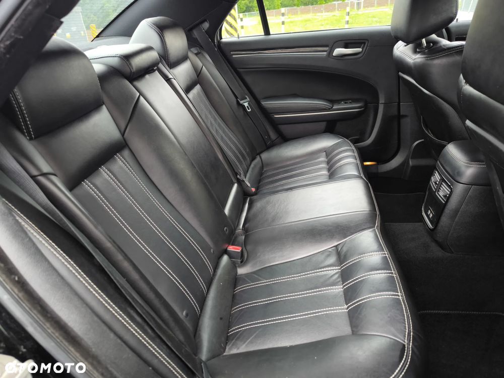 Chrysler 300 - 14