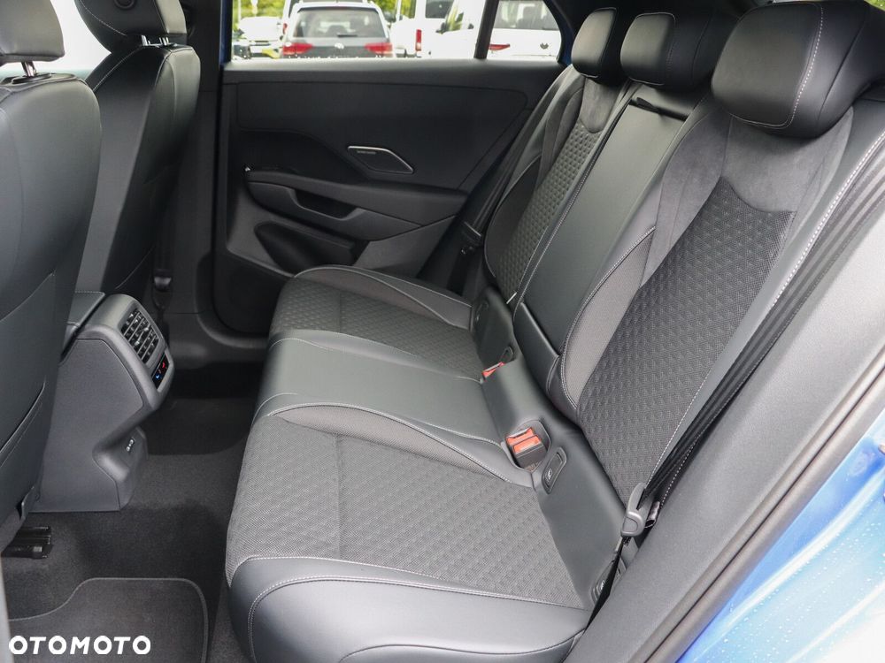 Volkswagen T-Roc - 13