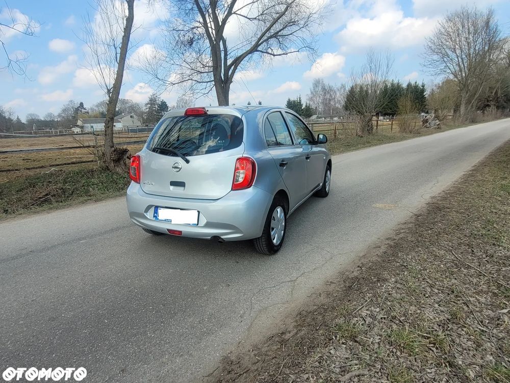 Nissan Micra 1.2 Bild der Frau - 12