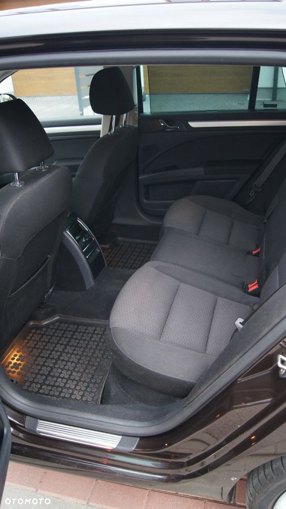 Skoda Superb 2.0 TDI Elegance DSG - 15