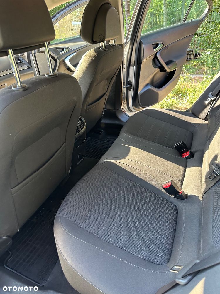 Opel Insignia 2.0 CDTI ecoFLEX Business Cosmo - 16