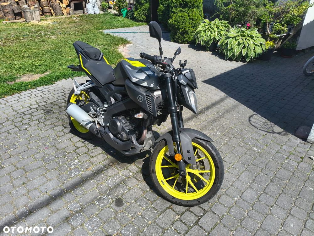 Yamaha MT - 4