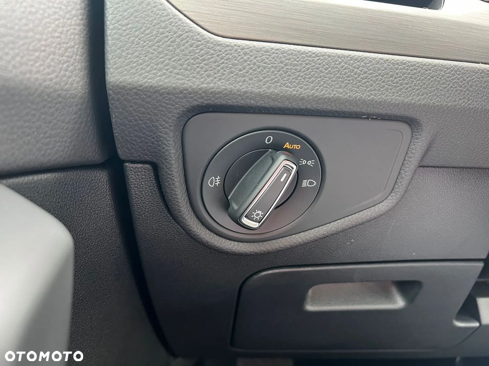 Volkswagen Touran 1.5 TSI EVO Comfortline DSG - 26