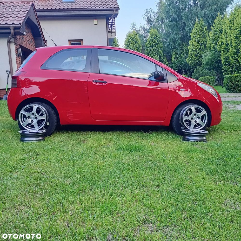 Toyota Yaris 1.0 Terra - 2