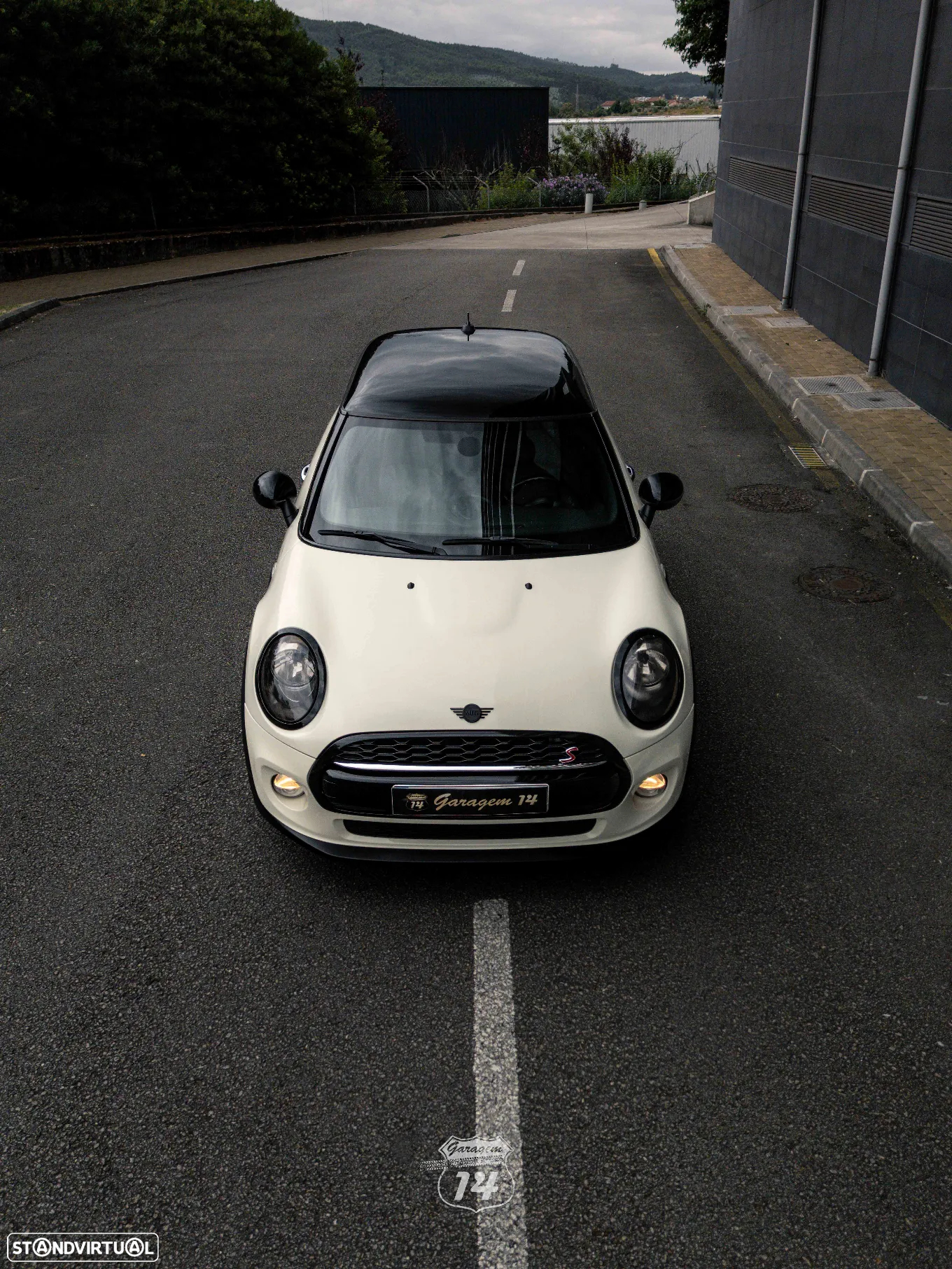MINI 3 Portas One D - 21