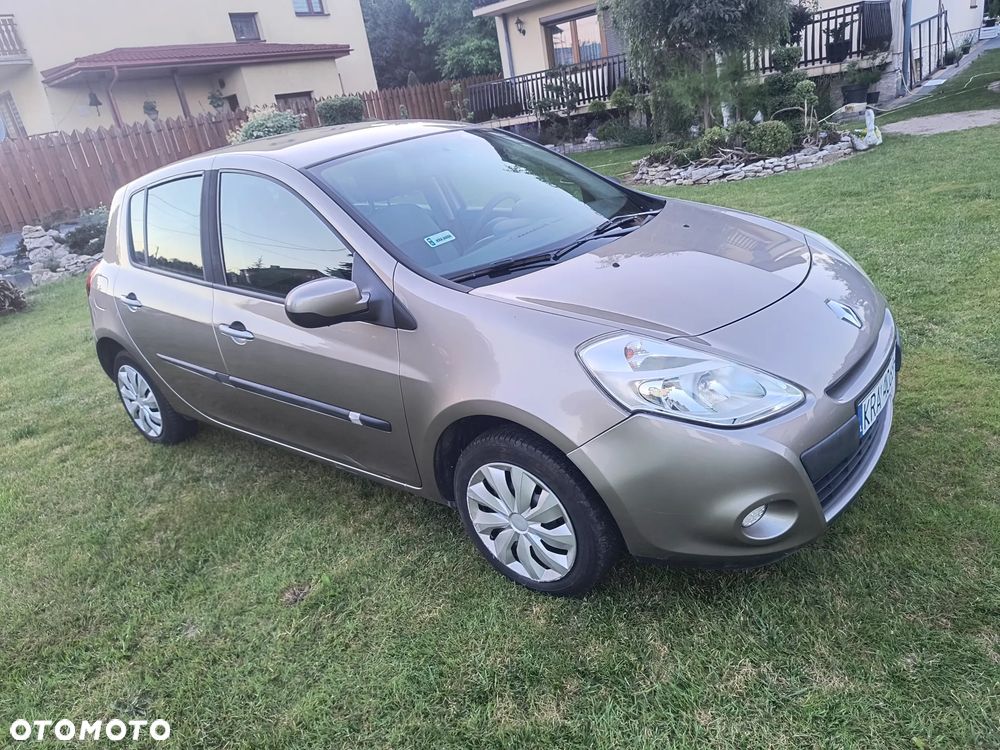 Renault Clio 1.2 16V Night&Day - 11