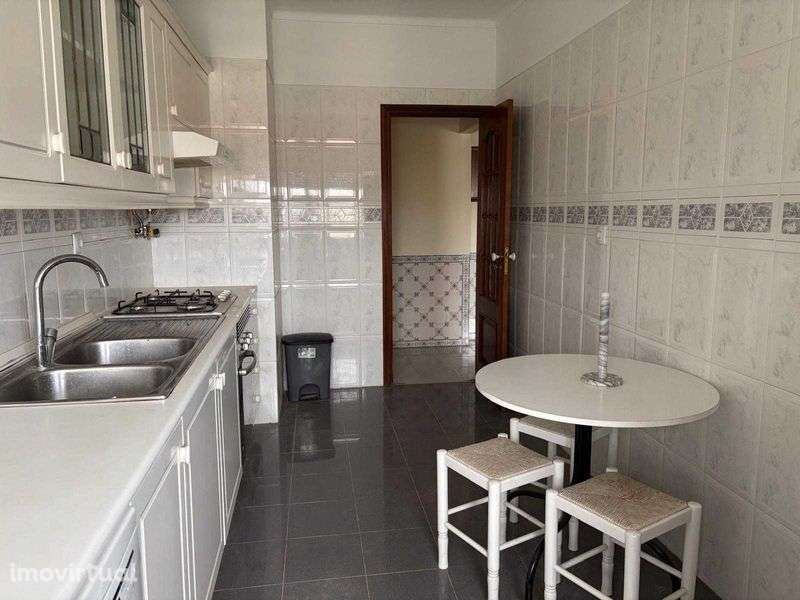 T2 Parque das Nações - Arrendamento, estacionamento e mobilado - Grande imagem: 5/12