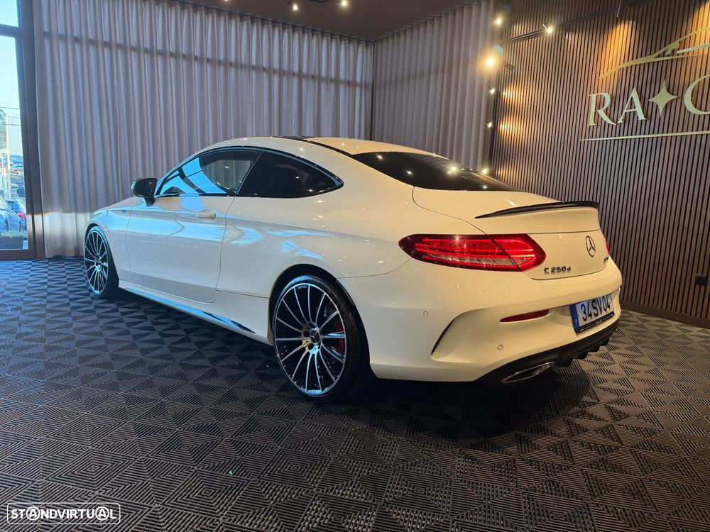 Mercedes-Benz C 250 d 4Matic 9G-TRONIC AMG Line - 4
