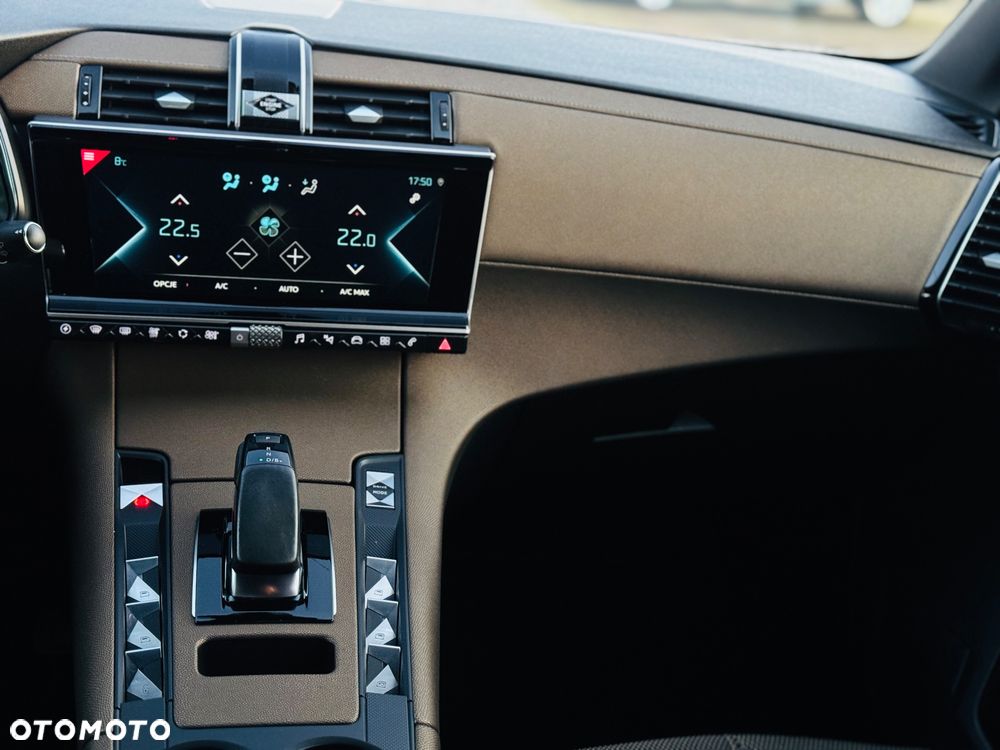 DS Automobiles DS 7 Crossback 1.6 E-Tense Bastille + - 21