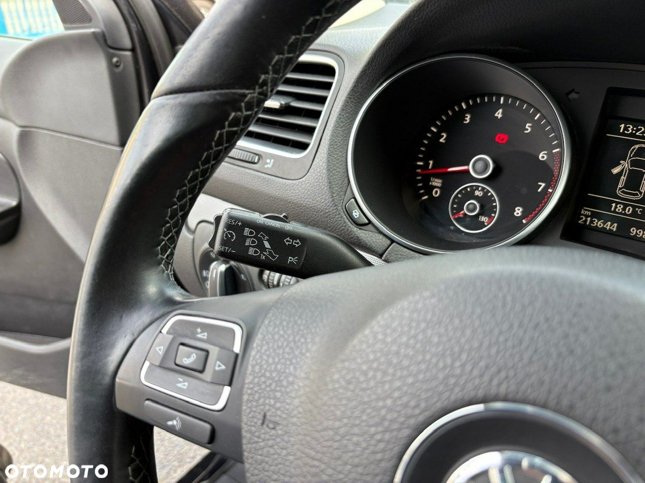 Volkswagen Golf 1.4 TSI Highline - 15