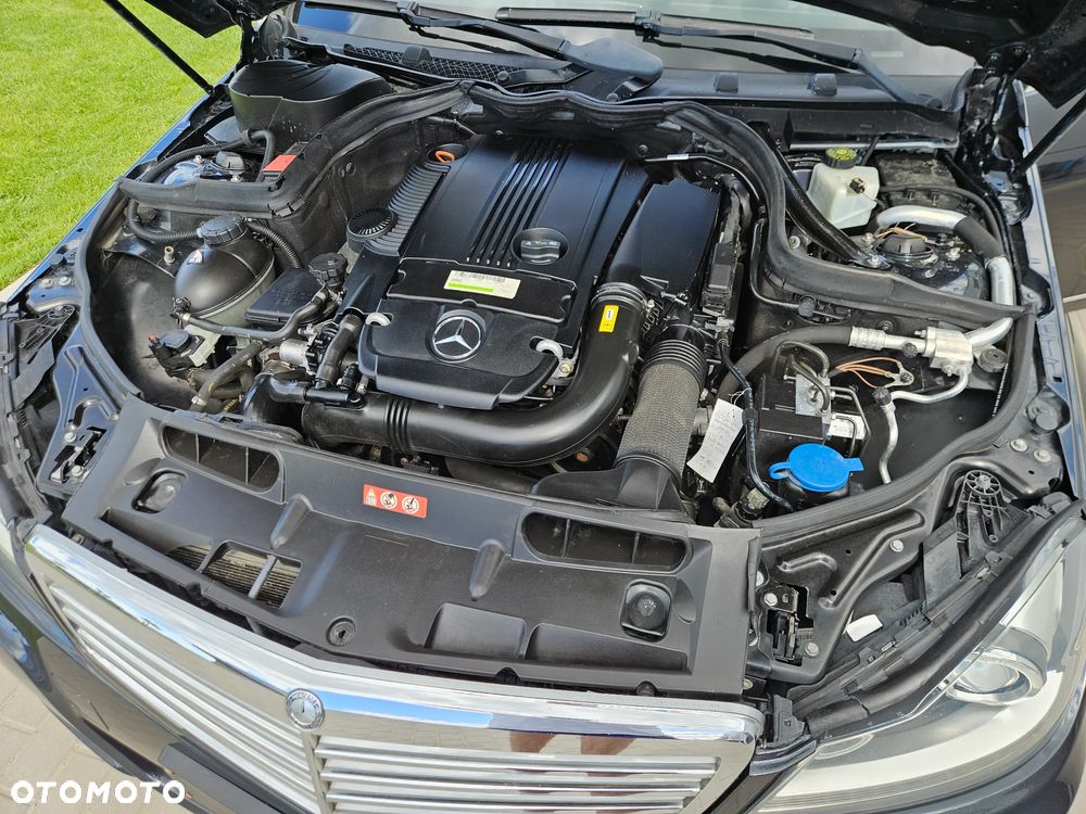 Mercedes-Benz Klasa C 200 (BlueEFFICIENCY) 7G-TRONIC Elegance - 30