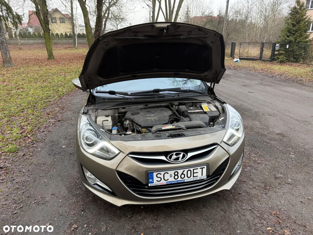 Hyundai i40 Kombi 1.6 Trend - 32