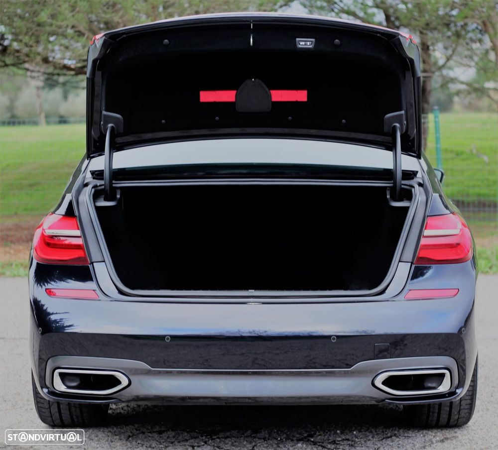 BMW 740 d xDrive Pack M Auto - 15