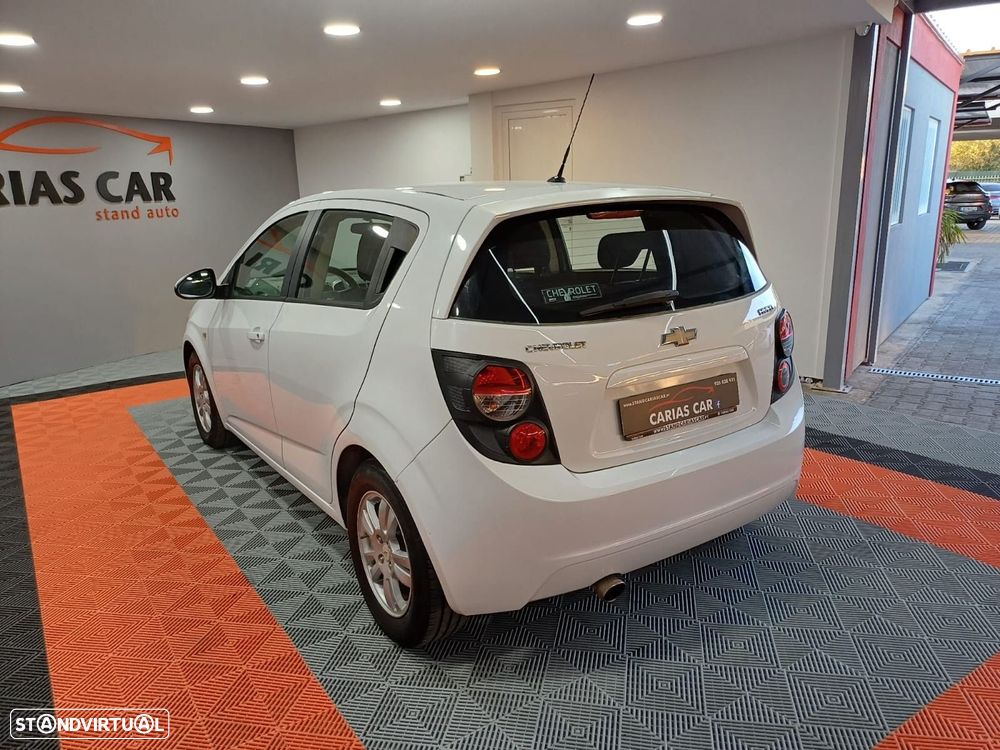 Chevrolet Aveo 1.2 LS - 6
