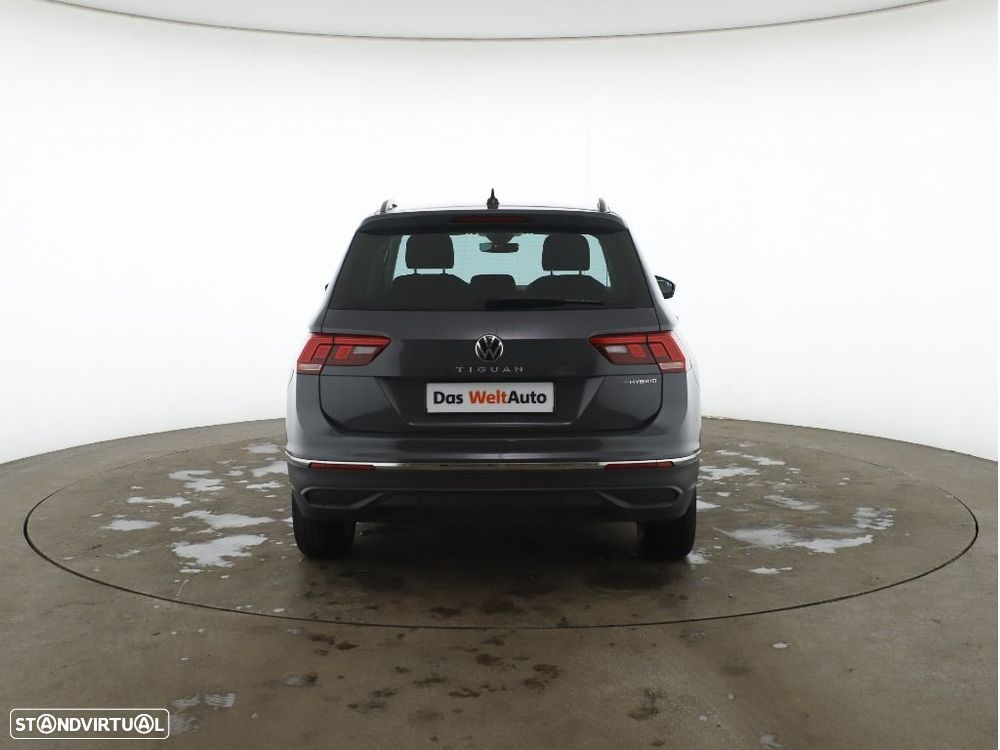 Volkswagen Tiguan — fotografia 8