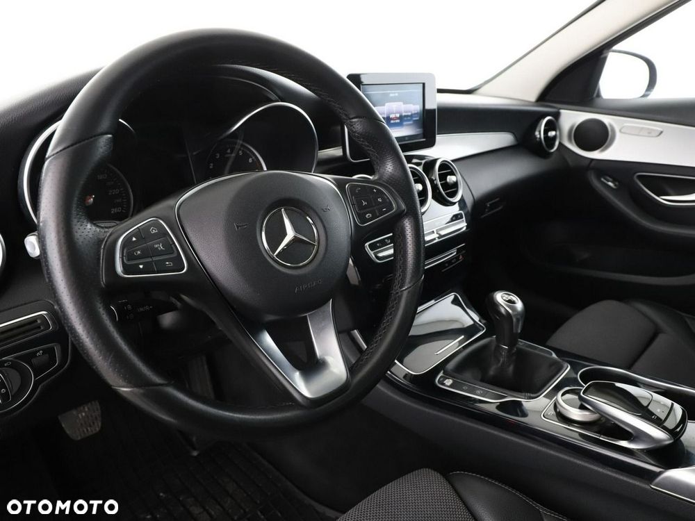 Mercedes-Benz Klasa C 200 Avantgarde - 15
