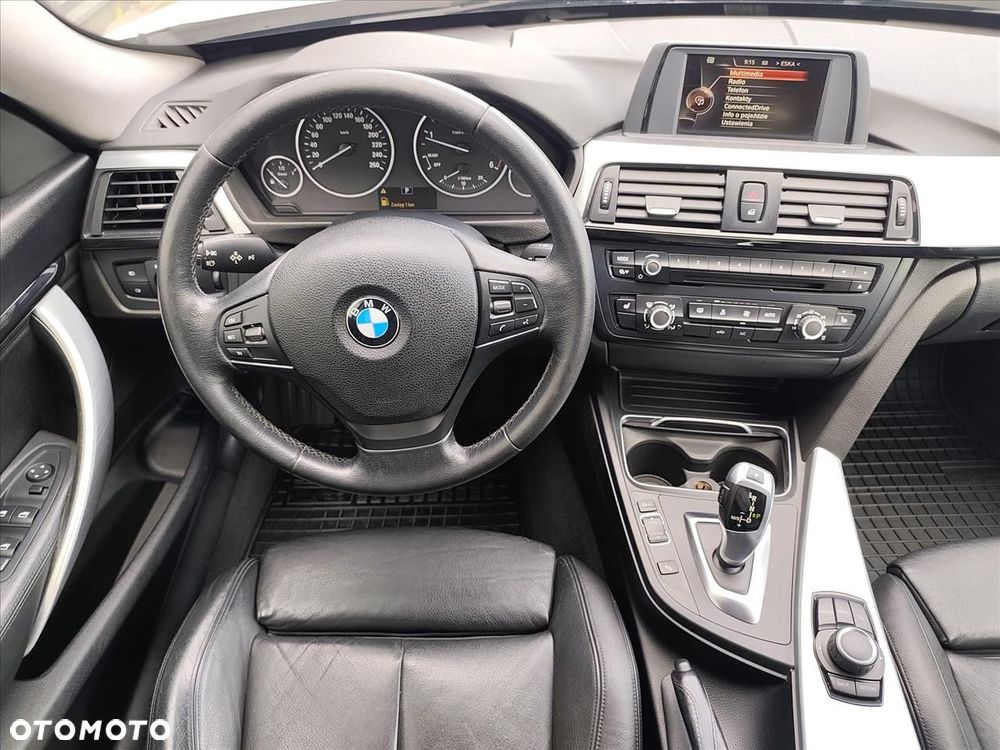 BMW Seria 3 320d Sport Line sport - 8