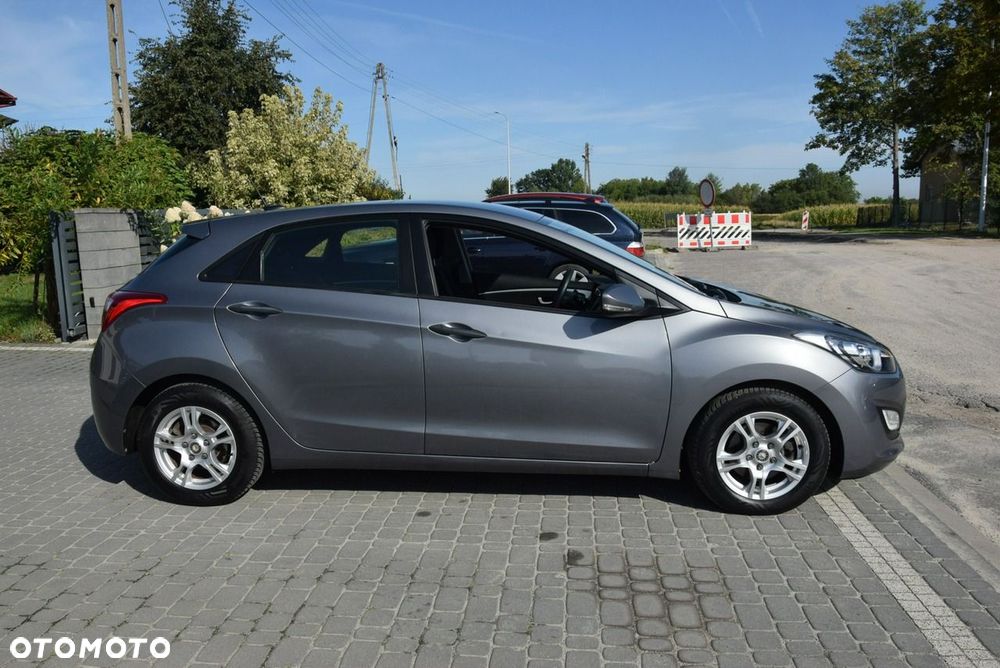 Hyundai i30 1.4 Classic - 11