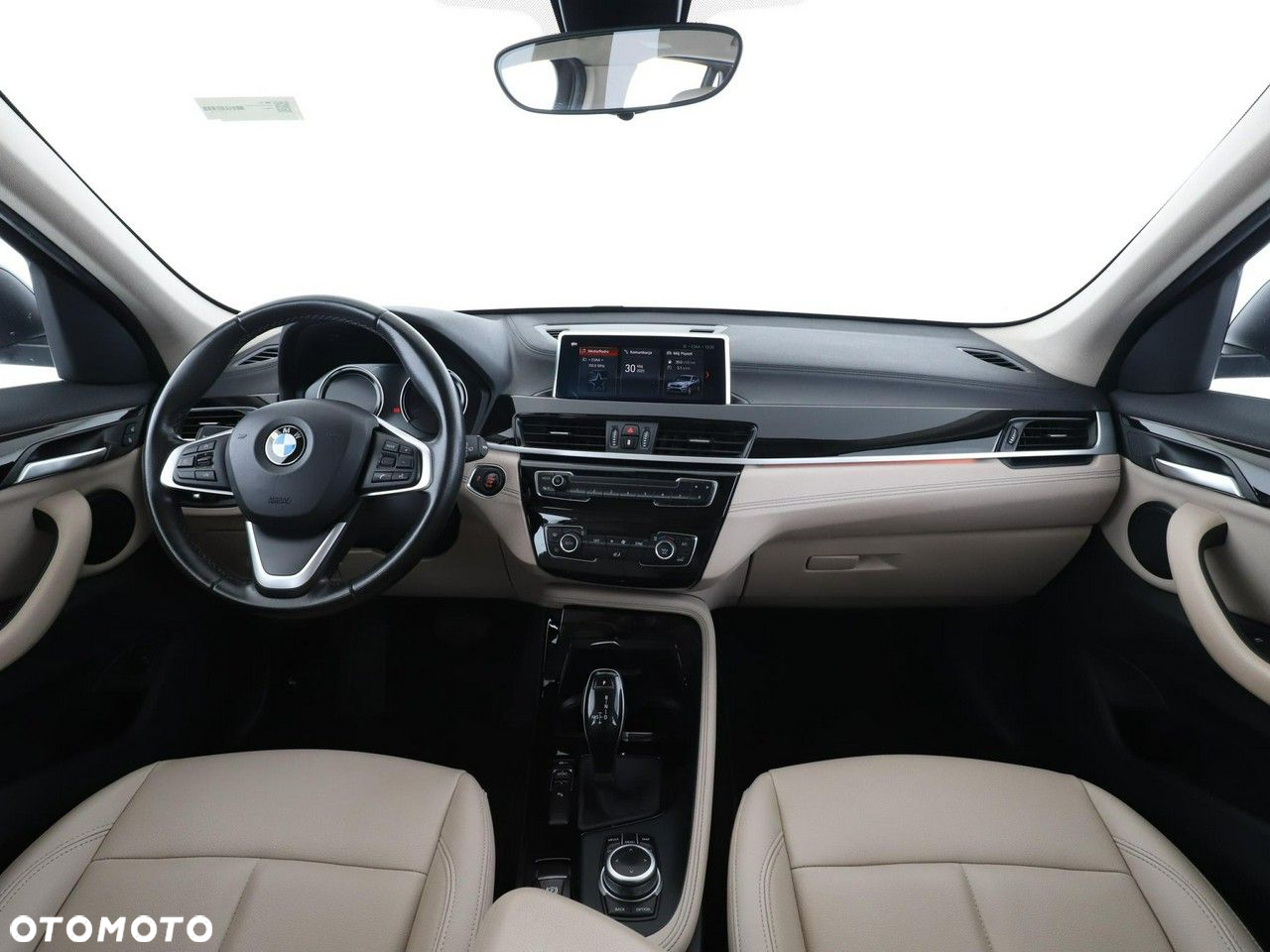 BMW X1 sDrive18d xLine - 15