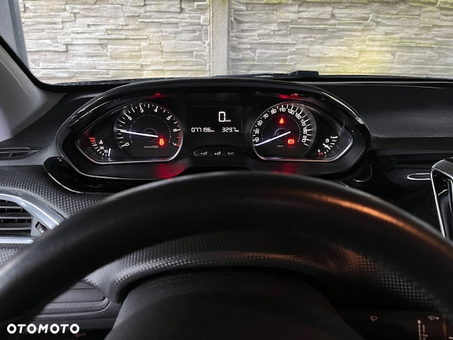 Peugeot 208 1.2 PureTech Style - 7
