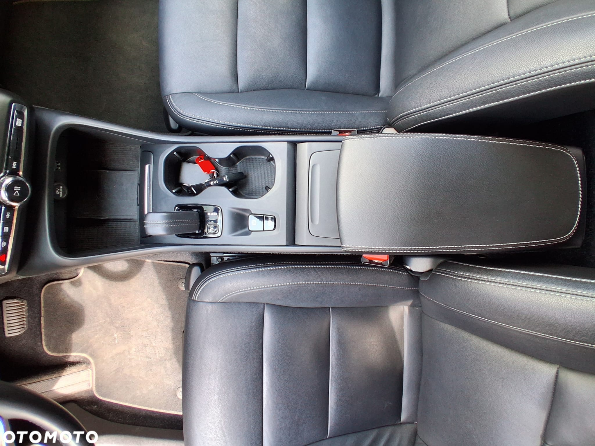 Volvo XC 40 D3 AWD Momentum - 22
