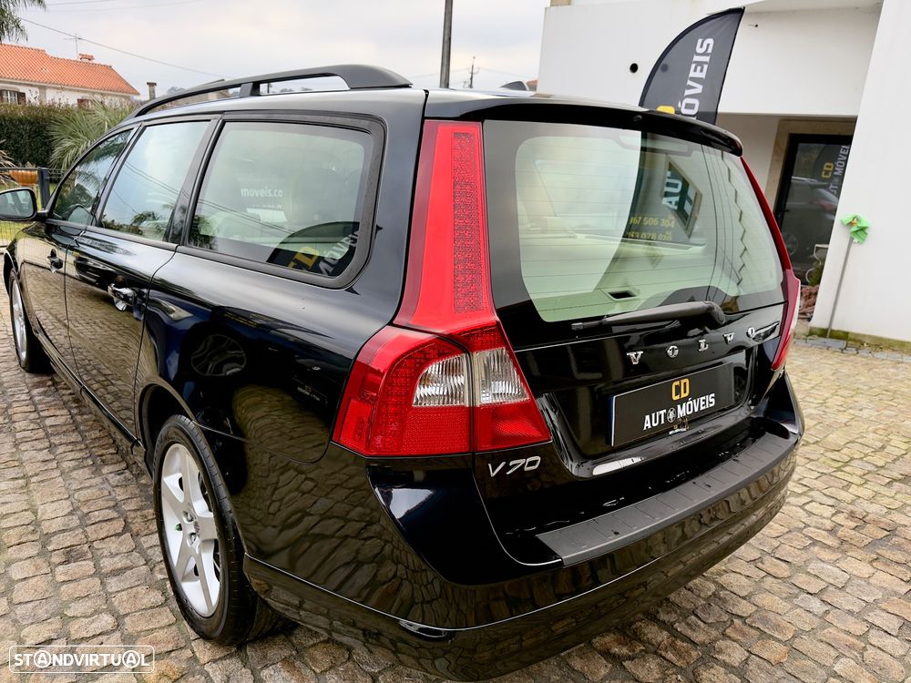 Volvo V70 2.4 D5 Momentum - 20