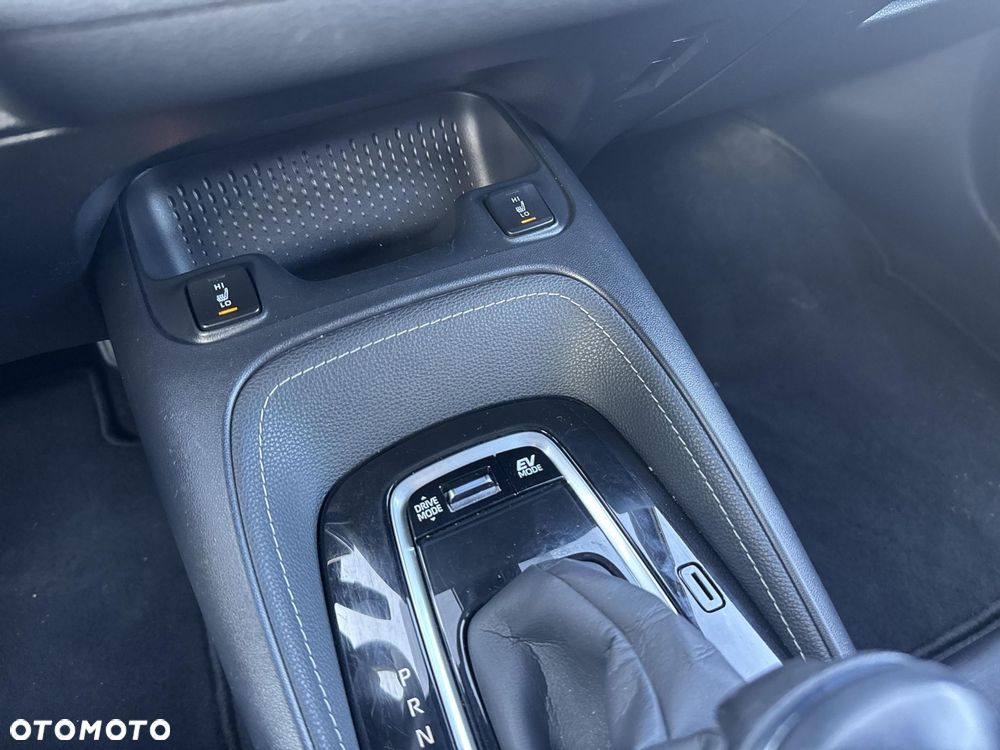 Toyota Corolla 2.0 Hybrid Comfort - 19