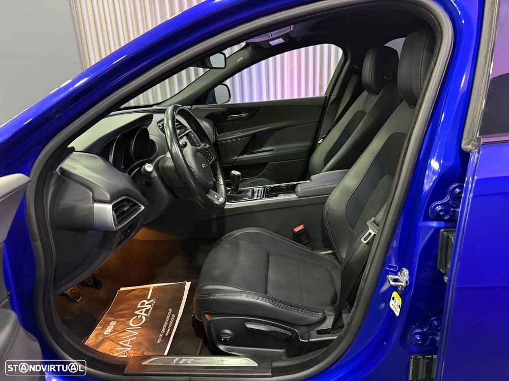 Jaguar XE 2.0 D R-Sport - 6