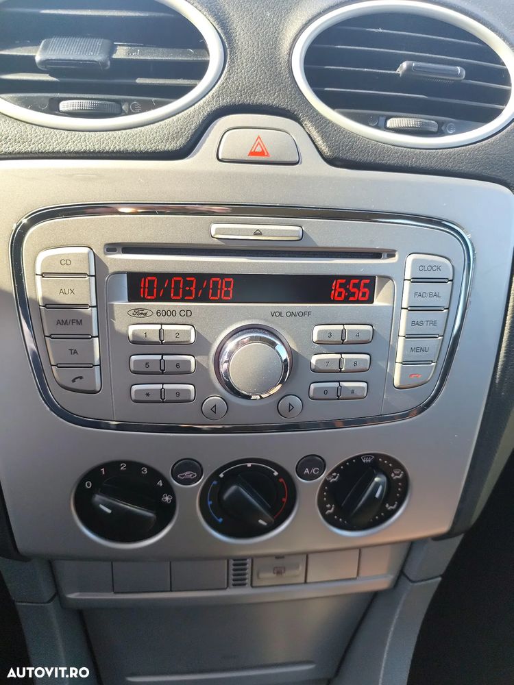 Ford Focus 1.6 TDCI Ambiente - 9