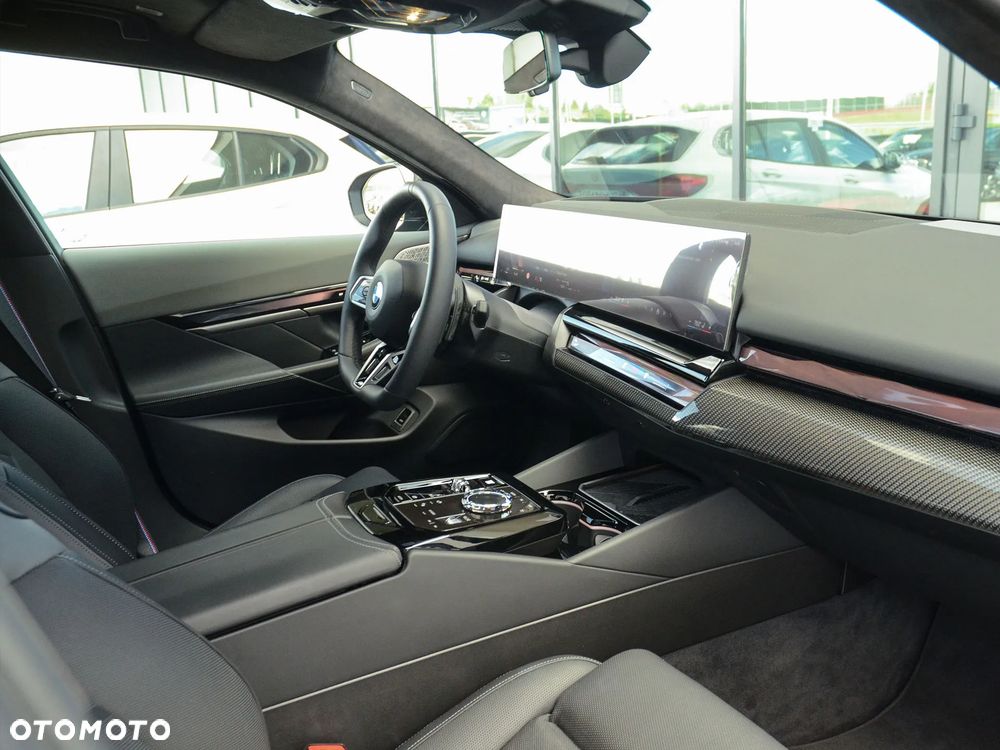 BMW Seria 5 - 24