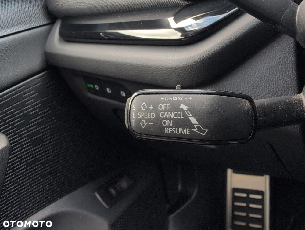 Skoda Octavia 2.0 TDI Sportline DSG - 24